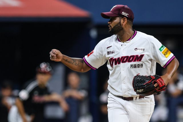 키움 라울 알칸타라는 9일 고척 LG전에서 선발등판해 6이닝 2실점을 기록했다. LG전에서 모두 QS를 기록하며 킬러로서 면모를 과시했다. 사진제공｜키움 히어로즈