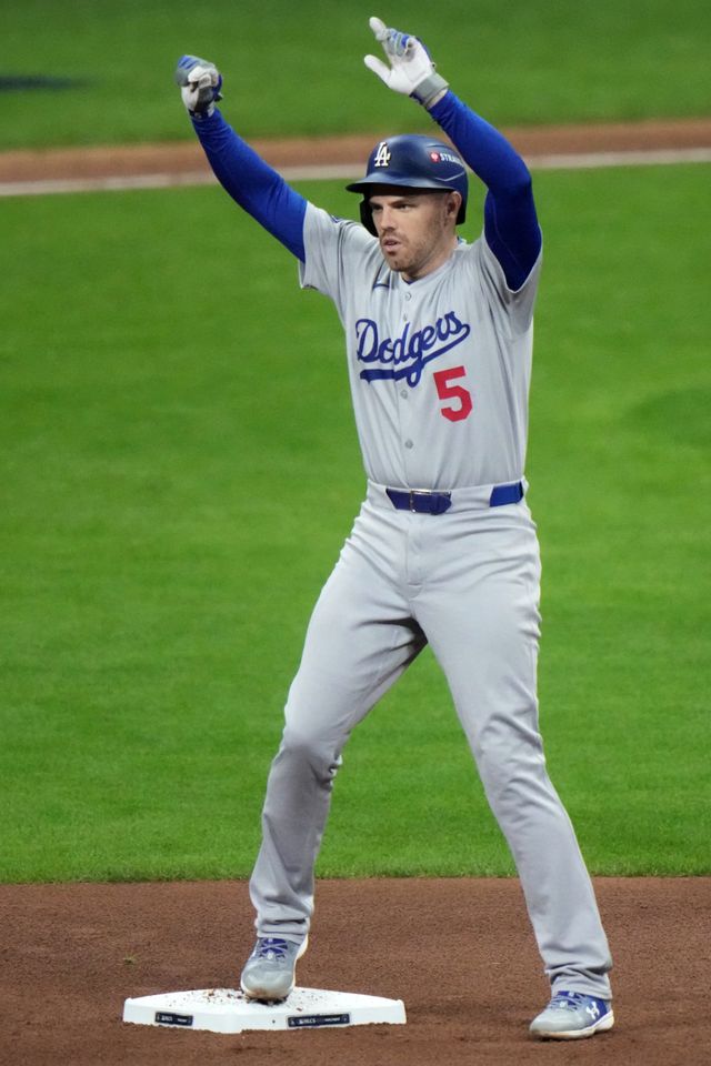 LA 다저스 프레디 프리먼이 개인 사정으로 올해 3월 열릴 예정인 WBC에 불참을 선언했다.&nbsp;AP뉴시스