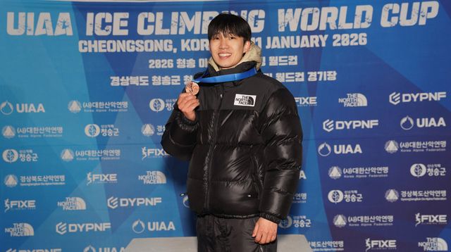 ‘2026 청송 아이스클라이밍 월드컵’ 남자 리드 부문 동메달을 획득한 노스페이스 애슬리트팀 이영건 선수&nbsp; (노스페이스 제공)