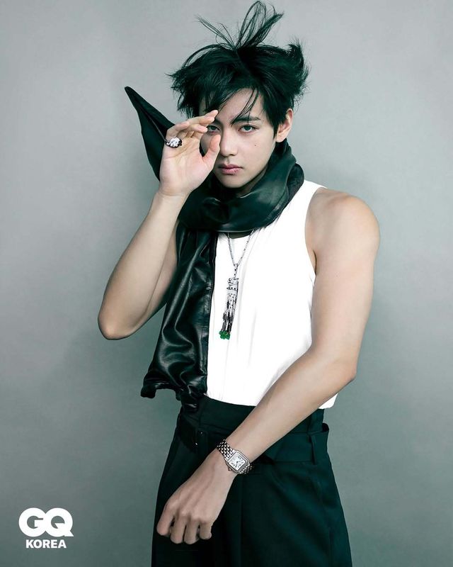 GQ 코리아 2월호에 등장한 방탄소년단 뷔