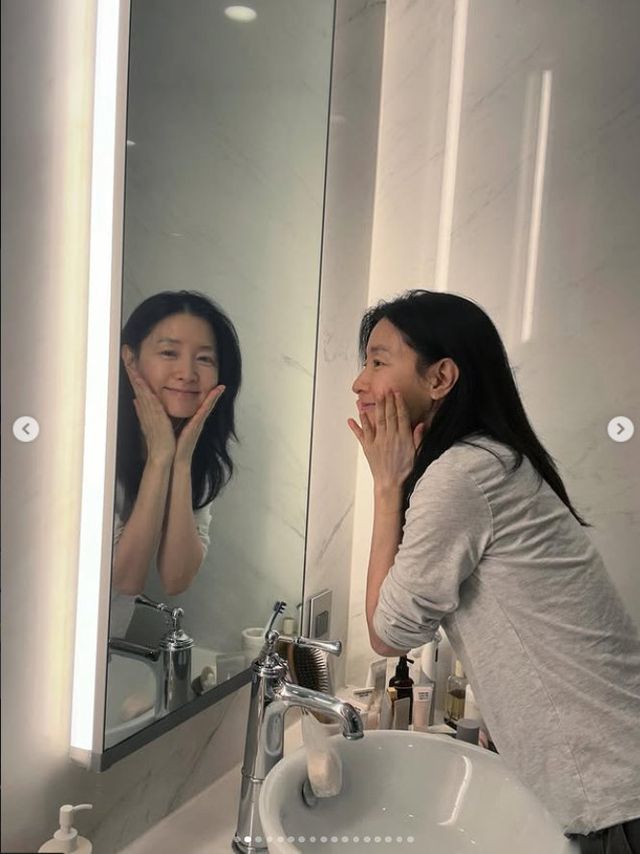 사진=이영애 인스타그램