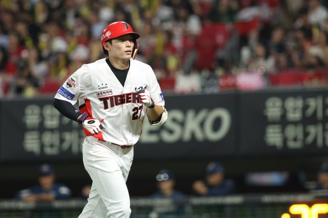KIA 김호령은 2025시즌 주전 중견수로 도약했다. 212.5%의 상승률을 그리며 1억 7000만 원을 받는다. 사진제공｜KIA 타이거즈