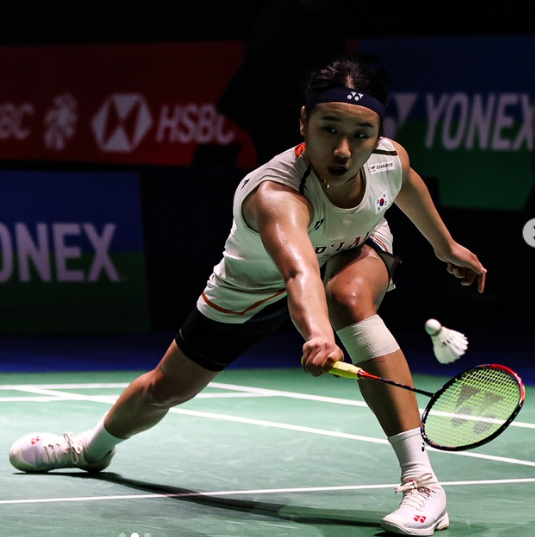 안세영은 18일(한국시간)&nbsp;인도 인디라간디 종합체육관서 열린 인도오픈 여자단식 결승서 왕즈이에 게임 스코어 2-0 완승을 거둬 금메달을 목에 걸었다. 사진출처│대한배드민턴협회 인스타그램