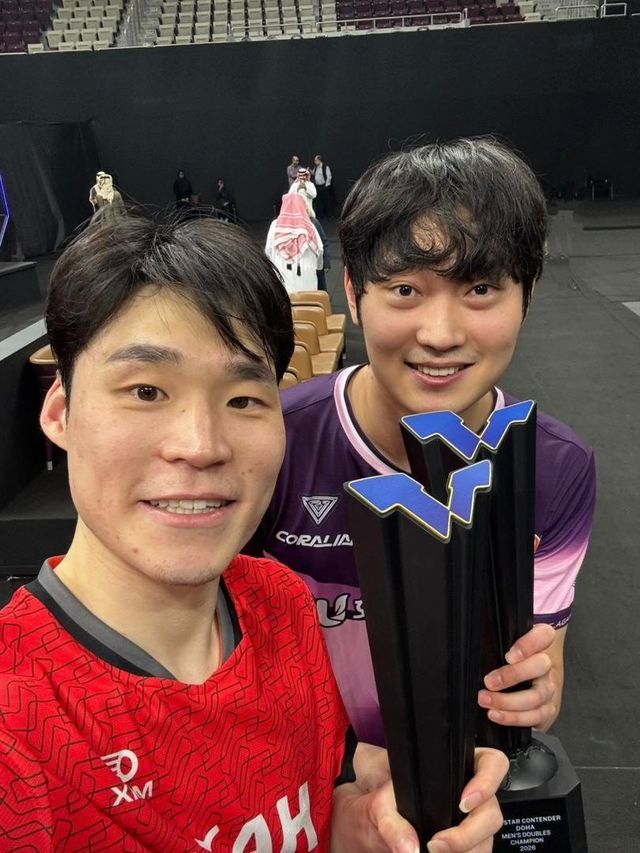 탁구국가대표팀 에이스 장우진(앞)은 백핸드 구사 보완을 앞세워 새해부터 승승장구하고 있다. 사진출처│WTT 홈페이지