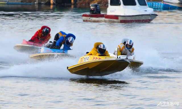 한파로 21일부터 시작되는 경정 4회차 경주가 취소됐다.