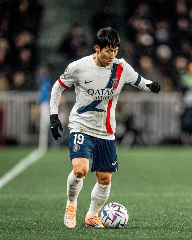 PSG 이강인이 1월 중요한 선택의 기로에 놓였다. ATM와 강하게 연결되고 있는 가운데 후반기 거취에 시선이 모아진다. 사진출처｜프랑스 리그앙 페이스북