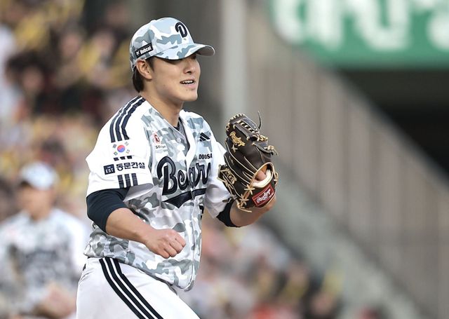 두산 이영하, 최원준, 최승용, 최민석은 올 시즌 선발투수로 활약이 기대되는 자원이다. 이들이 플렉센, 잭로그, 곽빈의 뒤를 든든하게 받쳐준다면 두산은 남부럽지 않은 로테이션을 구축할 수 있다. 두산 최원준. 뉴시스