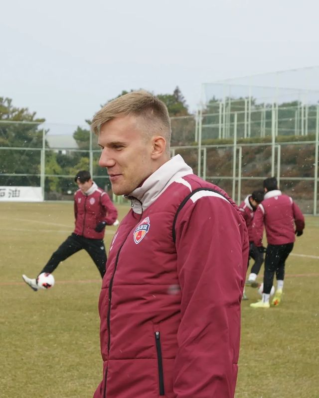 K리그는 2026시즌부터 외국인 선수 보유 제한을 폐지했으나 많은 구단들이 동계훈련 상황과 시즌 개막 이후도 내다보며 관망하는 추세다. 제주SK가 영입한 기티스. 사진출처｜제주SK 페이스북