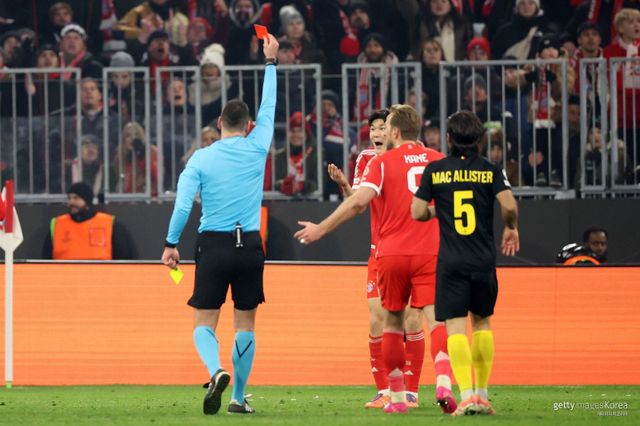 김민재 퇴장 모습. 사진=게티이미지코리아