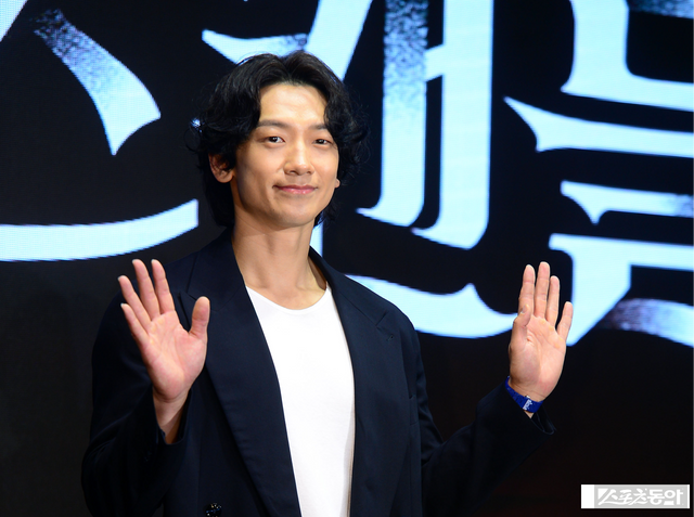 가수 비(정지훈)