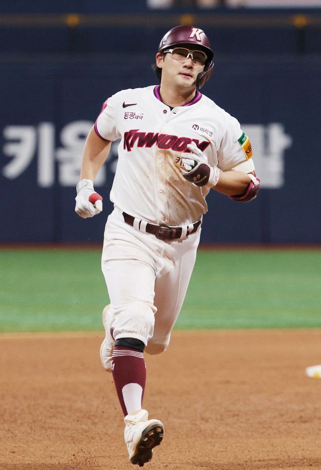 2026년 키움의 주장은 임지열이다. 그가 성적과 리더십까지 두 마리 토끼를 모두 잡을 수 있을지에 관심이 쏠린다. 뉴시스