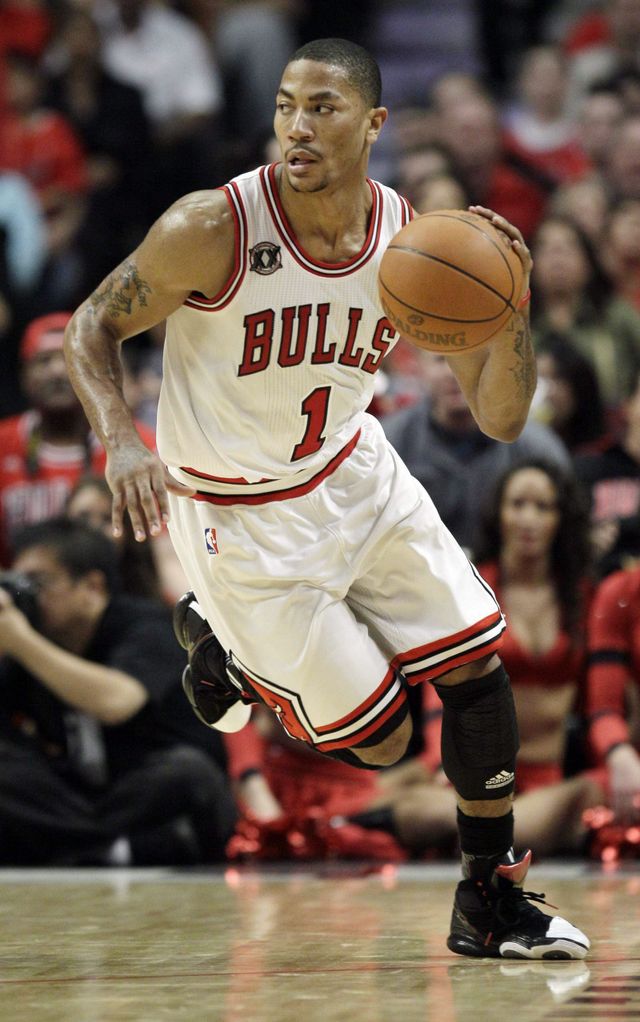 시카고가 25일(한국시간) 유나이티드 센터에서 데릭 로즈의 영구결번식을 열었다. AP뉴시스