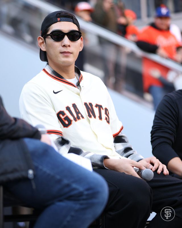 샌프란시스코 이정후는 최근 서류 문제로 공항에 4시간 억류되는 해프닝을 겪었다. 그는 액땜을 뒤로하고 2026시즌을 향한 힘찬 도약을 예고했다. 사진출처｜샌프란시스코 구단 공식 SNS