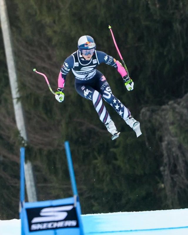 린지 본이 최근 이탈리아 타르비시오에서 열린 FIS 알파인 월드컵 대회에서 멋진 플레이를 선보이고 있다. 사진출처｜린지 본 페이스북