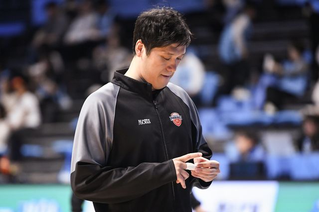 현대모비스 함지훈은 이번 시즌을 끝으로 18시즌 동안 이어온 선수 생활을 마무리한다. 그는 팀에 필요한 선수로 팬들의 기억에 남길 원했다. 사진제공｜KBL