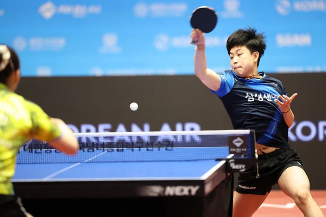 삼성생명 주천희(뒤)는 올해&nbsp;2026아이치·나고야아시안게임을 시작으로 2027아스타나세계선수권과 2028LA올림픽서 도전장을 내밀 수 있다. 사진제공│월간탁구