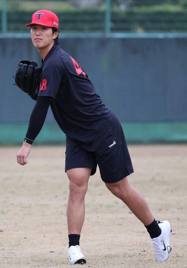 KIA 이의리는 토미존 수술 이후 첫 규정이닝 투구에 도전한다. 안정감 있는 투구로 팀의 기대에도 부응하겠다는 각오다. 사진제공｜KIA 타이거즈