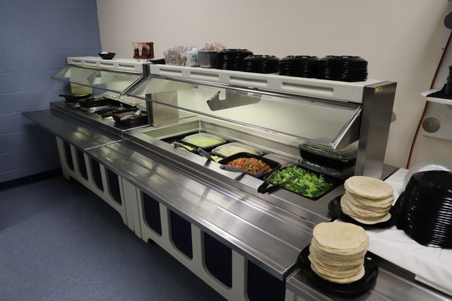 추신수 SSG 구단주 보좌역 겸 육성총괄은 29일(현지시간) 선수단, 코칭스태프, 관계자를 위한 특식을 지원했다. 사진제공｜SSG 랜더스