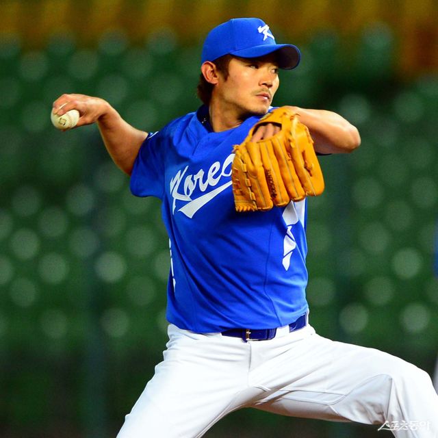 SSG 노경은은 2013 WBC 당시 대표팀이 조별리그에서 탈락하는 아픔을 겪었다. 2026 WBC 최종 엔트리에 합류해 당시의 아픔을 설욕하길 원하고 있다. 사진은 2013 WBC 당시 노경은. 스포츠동아DB