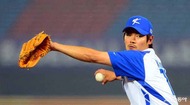 SSG 노경은은 2013 WBC 당시 대표팀이 조별리그에서 탈락하는 아픔을 겪었다. 2026 WBC 최종 엔트리에 합류해 당시의 아픔을 설욕하길 원하고 있다. 사진은 2013 WBC 당시 노경은. 스포츠동아DB