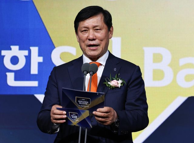 허구연 KBO 총재는 8일 신년사를 통해 “한국야구는 이제 ‘시작’이나 ‘유지’를 넘어, 구조적으로 한 단계 도약해야 할 중요한 시점에 서 있다”고 강조했다. 뉴시스