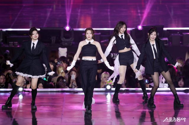피프티피프티 공연. 대한민국 1등 스포츠신문 스포츠동아