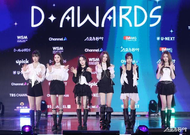 포토타임 갖는 이즈나 대한민국 1등 스포츠신문 스포츠동아