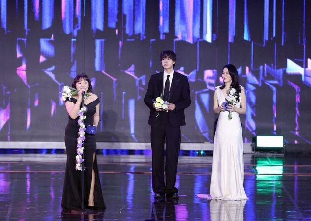 이수지, 안효섭, 전여빈, 대한민국 1등 스포츠신문 스포츠동아