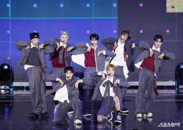 넥스지 공연 대한민국 1등 스포츠신문 스포츠동아