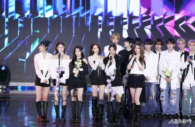 수상 소감 말하는 이즈나. 대한민국 1등 스포츠신문 스포츠동아