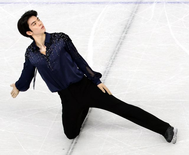차준환이 11일(한국시간) 밀라노 아이스스케이팅 아레나에서 열린 피겨스케이팅 남자 싱글 쇼트프로그램에서 연기하고 있다. 차준환은 13일 열릴 프리스케이팅에서 첫 올림픽 메달에 도전한다. 밀라노ㅣ뉴시스
