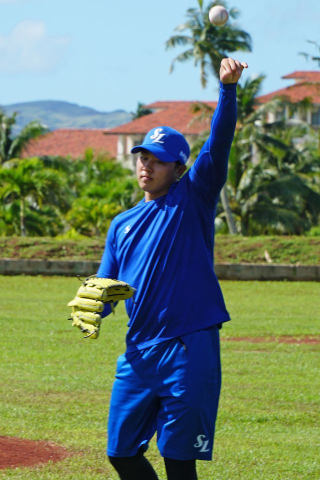 삼성 배찬승(사진)은 비시즌 체인지업 습득에 힘을 쏟고 있다. 고교 선배이자 스프링캠프 기간 룸메이트인 이승민이 이를 적극 돕고 있다. 사진제공｜삼성 라이온즈