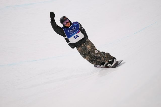 이채운이 14일(한국시간) 리비뇨 스노파크에서 열린 스노보드 남자 하프파이프 결선에서 88.00점을 받아 6위에 올랐다. 2번째 올림픽에서 톱10에 진입하며 앞으로 기대를 키웠다. 리비뇨ㅣAP뉴시스