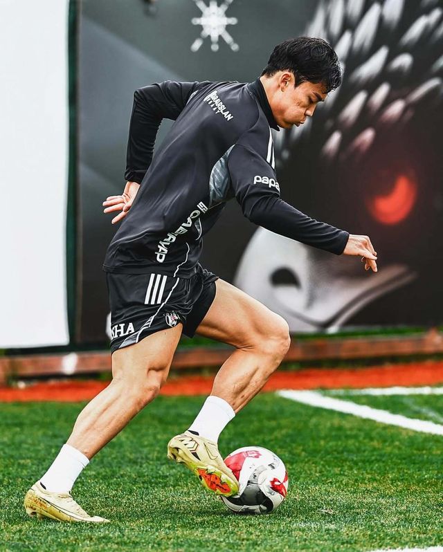 오현규는 16일(한국시간) 이스탄불 바샥셰히르 파티흐 테림 스타디움에서 열린 2025~2026시즌 튀르키예 쉬페르리그 22라운드 바샥셰히르와 원정경기서 1골·1도움을 기록, 베식타스의 3-2 역전승을 견인했다. 사진출처｜베식타스 인스타그램