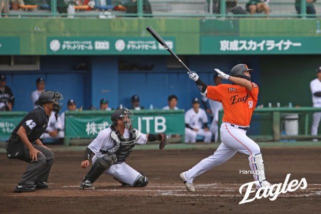 한화가 22일 일본 오키나와 니시자키 구장서 열린 일본 프로야구(NPB) 지바 롯데와 오키나와 두 번째 연습경기서 0-18로 크게 졌다. 한화 투수진은 7이닝 게임서 22안타를 허용하는 등 크게 무너졌다. 사진제공｜한화 이글스