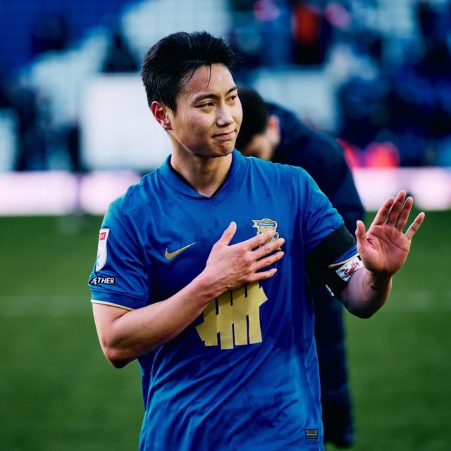 영국 매체 버밍엄 라이브는 20일(한국시간) “버밍엄 백승호가 어깨 수술을 미루고 남은 시즌을 계속 뛰기로 결정했다. 회복까지 약 3주가 걸릴 것”이라고 보도했다. 사진출처｜버밍엄시티 페이스북