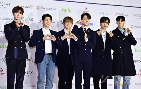 아스트로 완전체 시절의 모습