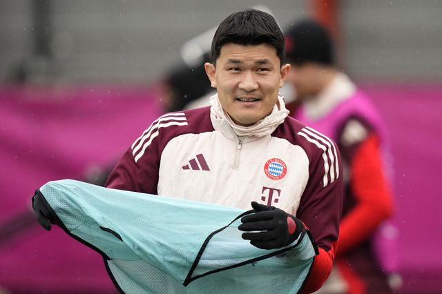 독일 매체 TZ는 27일(한국시간) “바이에른 뮌헨이 핵심 수비수들의 부상 문제로 비상이 걸렸다. 김민재와 이토 히로키(일본)가 26일 진행된 팀 훈련 도중 통증을 호소하며 정상적으로 훈련을 마치지 못했다”고 보도했다. 뮌헨｜AP뉴시스