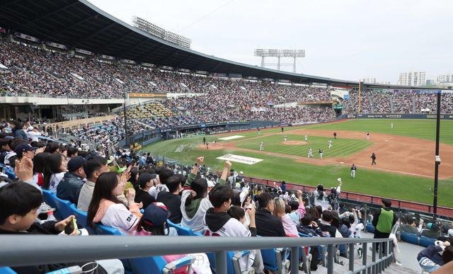 2026 KBO리그 시범경기가 12일 개막한다. 정규시즌을 준비하는 10개 구단의 마지막 담금질 기회다. 뉴시스