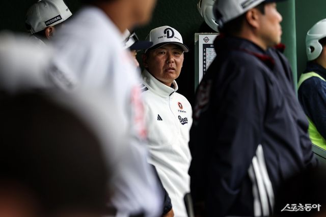 김원형 두산 감독은 WBC서 중압감이 큰 상황을 경험한 마무리투수 김택연의 성장을 기대하고 있다. 사진제공｜두산 베어스