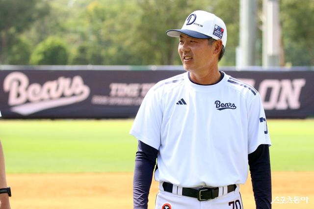 김원형 두산 감독이 12일 이천 두산베어스파크서 열린 키움과 시범경기 개막전서 9-7 승리로 부임 첫 승을 신고했다. 사진제공｜두산 베어스