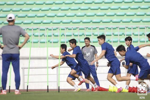 U-23 대표팀과 U-21 대표팀의 2026아이치나고야아시안게임과 2028LA올림픽을 대비하고자 이달 국내서 소집훈련에 돌입한다. 사진제공│대한축구협회