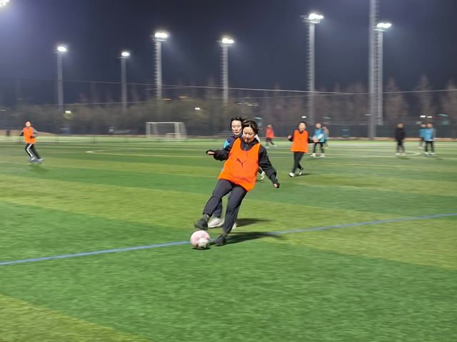 기본기 테스트에서 뛰어난 실력을 뽐내고 있는 여성부 수강생.