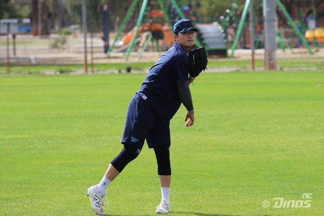 NC 이준혁은 스위퍼와 투심 패스트볼을 구사하는 투구 패턴을 장착하며 시범경기 기간 이목을 끌고 있다. 사진제공｜NC 다이노스