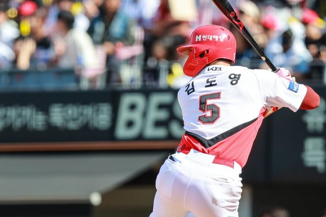 KIA는 2026시즌 공격력을 극대화하기 위해 김도영이 4번타자 중책을 맡는 구상을 하고 있다. 사진제공｜KIA 타이거즈