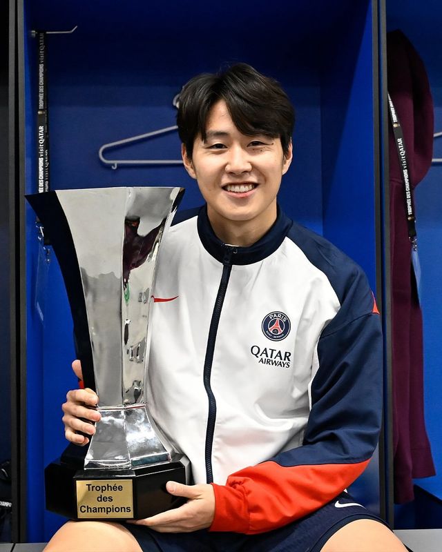 스페인 매체 아스는 1일(한국시간) “이강인은 보물이다”라는 제목의 기사를 기고하며 “겨울이적시장에서 아틀레티코 마드리드(스페인)가 영입하고 싶어했던 이강인은 최근 선발 명단에 복귀해 멋진 어시스트를 기록했다”고 보도했다. 사진출처｜이강인 인스타그램