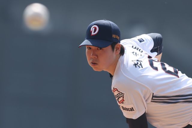 두산 최승용은 21일 잠실 KIA전서 실점한 뒤 급격하게 흔들리는 모습을 보였다. 마인드컨트롤하며 안정적으로 긴 이닝을 끌어가는 것이 남은 기간 숙제다. 사진제공｜두산 베어스
