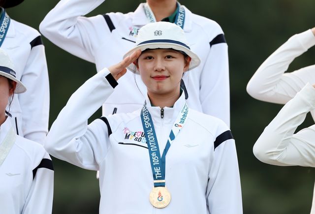 양궁국가대표팀은 에이스 임시현(사진)이 국가대표 선발전을 넘지 못해 그 없이 아이치·나고야아시안게임을 치러야 하지만 두꺼운 선수층에 기대를 건다. 뉴시스