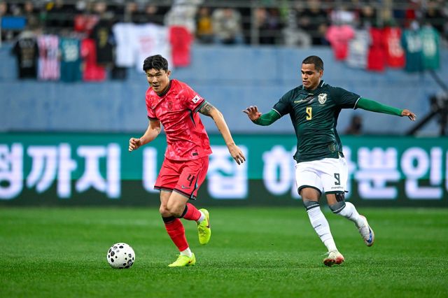 북중미월드컵 대비 유럽 원정 2경기를 앞둔 홍명보호는 척추 라인의 백승호와 김민재(왼쪽)가 중심을 잡아줘야 대회 준비에 탄력을 받을 수 있다. 사진제공│대한축구협회