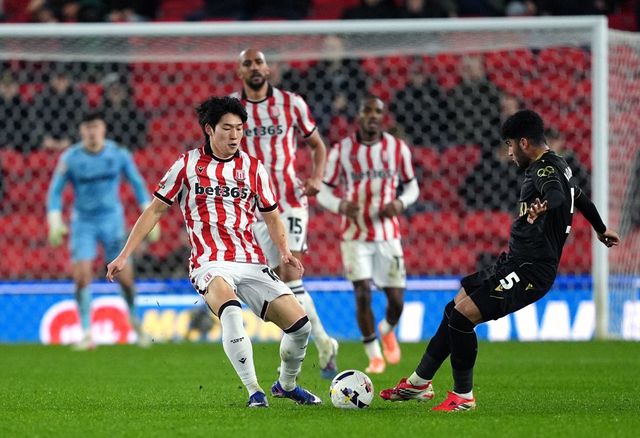 튀르키예 매체 포토막은 22일(한국시간) “베식타스는 여름이적시장 공격형 미드필더 후보로 스토크 시티의 배준호(왼쪽)를 눈여겨보고 있다”고 보도했다. 스토크｜AP뉴시스